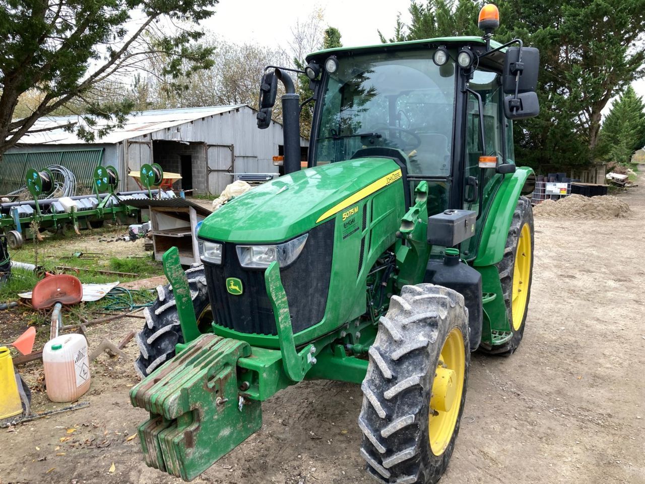 E-FARM: John Deere 5075 M - Traktor - id A4IJYTL - 45 000 € - Rok produkcji: 2020 - Motogodziny: 1500,Francja