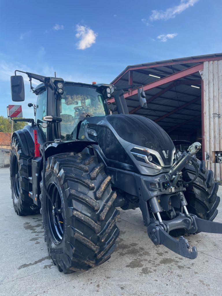Valtra Q305 Τρακτέρ 189.000 €