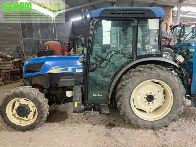 E-FARM: New Holland tracteur agricole t4000f new holland - Tractor - id SFH9PK5 - €24,000 - Year of construction: 2010 - Engine hours: 5,054,Engine power (HP): 86,France