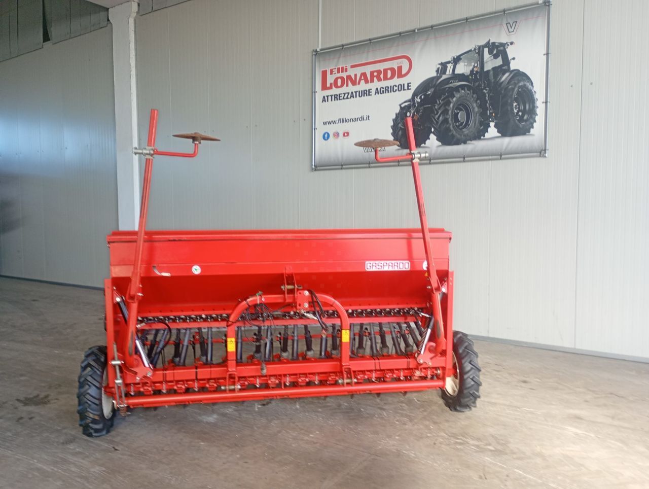 Gaspardo Nina 300 высев 8 000 €