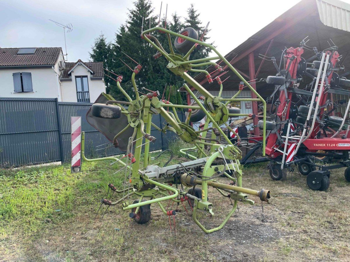 E-FARM: Claas Volto 770 - Kreiselheuer - id DNMNL3N - 5.850 € - Baujahr: 2004 - Frankreich