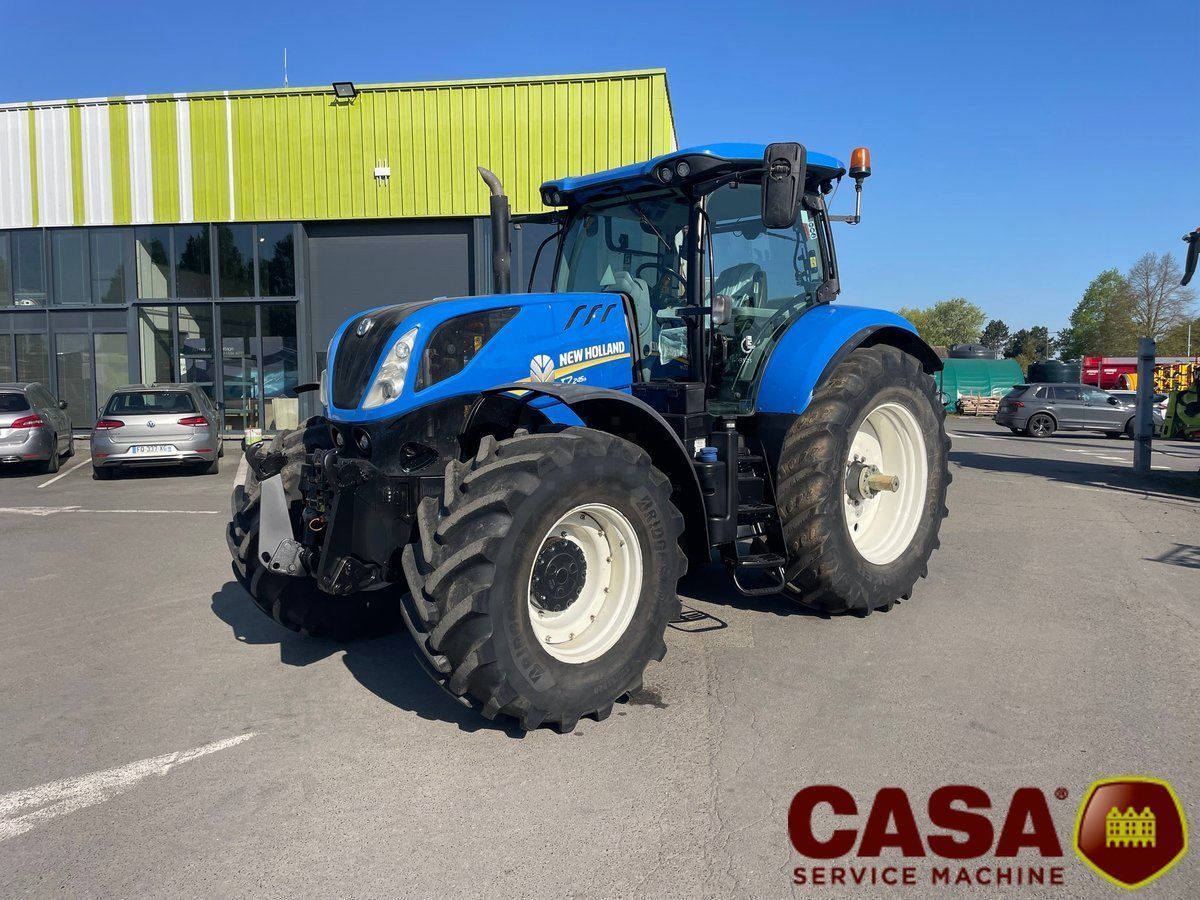 E-FARM: New Holland T7.245 - Tractor - id WNFQU3V - €62,000 - Year of construction: 2017 - Engine hours: 6,400,Engine power (HP): 220,France