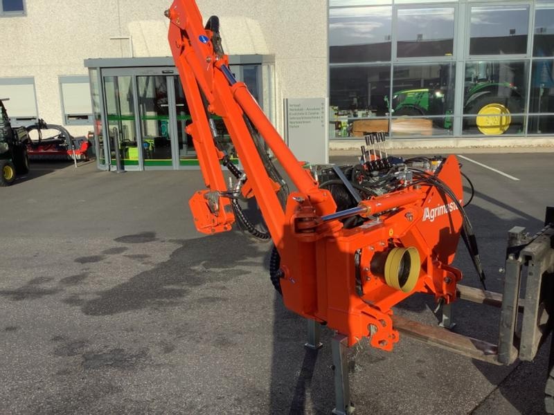 Agrimaster shark r550 mit mulcher und astsäge topper €18,000