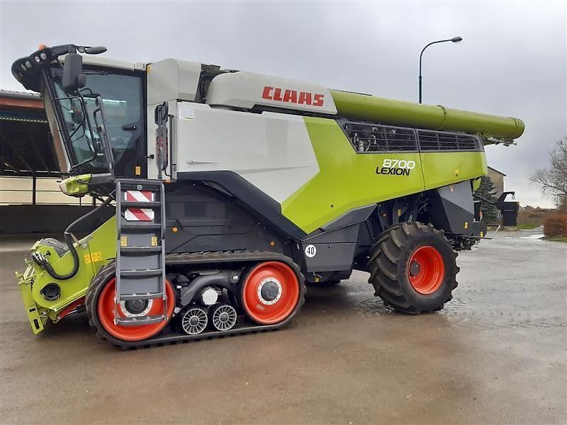 E-FARM: Claas Lexion 8700 - Kombajn zbożowy - id ACCKLSC - 439 000 € - Rok produkcji: 2022 - Motogodziny: 371,Niemcy