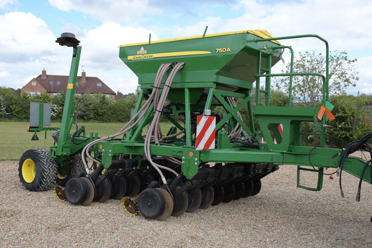 John Deere 750A Seminatrice su sodo 32.297 €