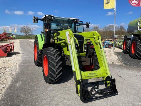 Claas Arion 440 Tractor €48,000