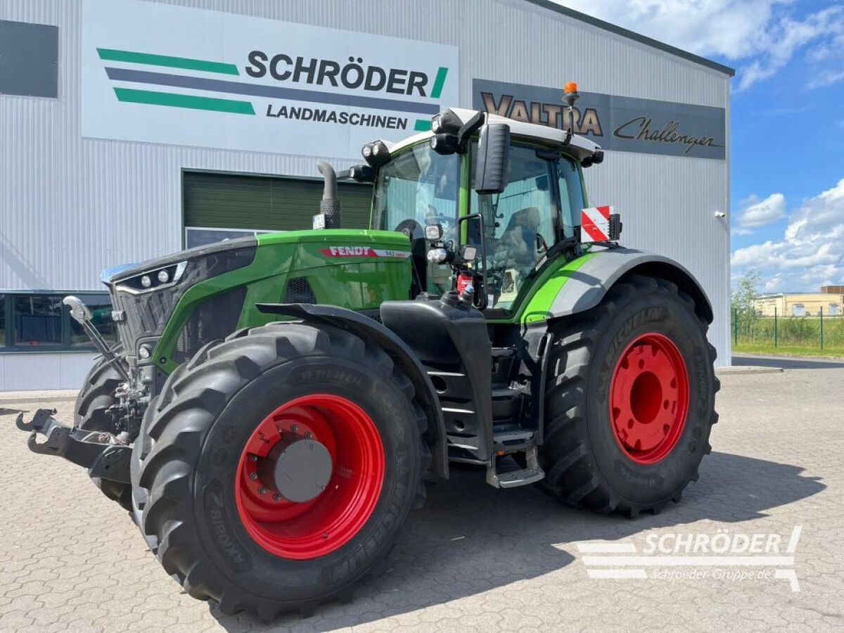 E-FARM: Fendt 942 Vario ProfiPlus - Трактор - id RPPJTMM - 323 251 € - Год выпуска: 2023 - Отработанные часы: 664,Мощьность двигателя: 415,Германия