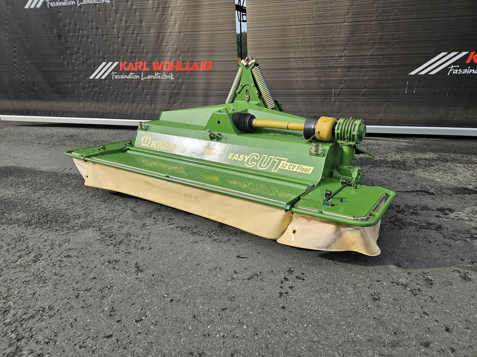 E-FARM: Krone easy cut 32 cv float - Segadora - id BSYQV8L - 6900 € - Año: 2011 - Austria