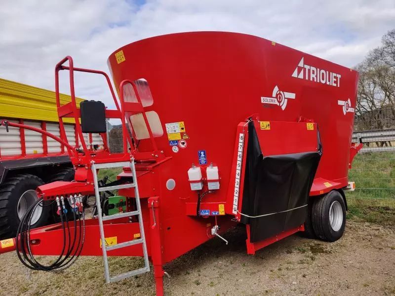 E-FARM: TRIOLIET Solomix 2 - 1600 ZK - Mixer feeder - id WLLXXYG - €41,000 - Year of construction: 2023 - Germany