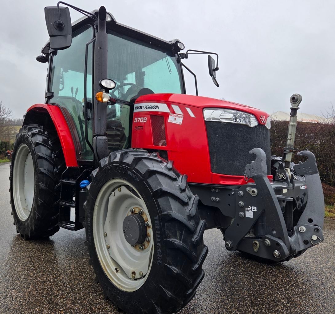 Massey Ferguson 5709 Tracteur