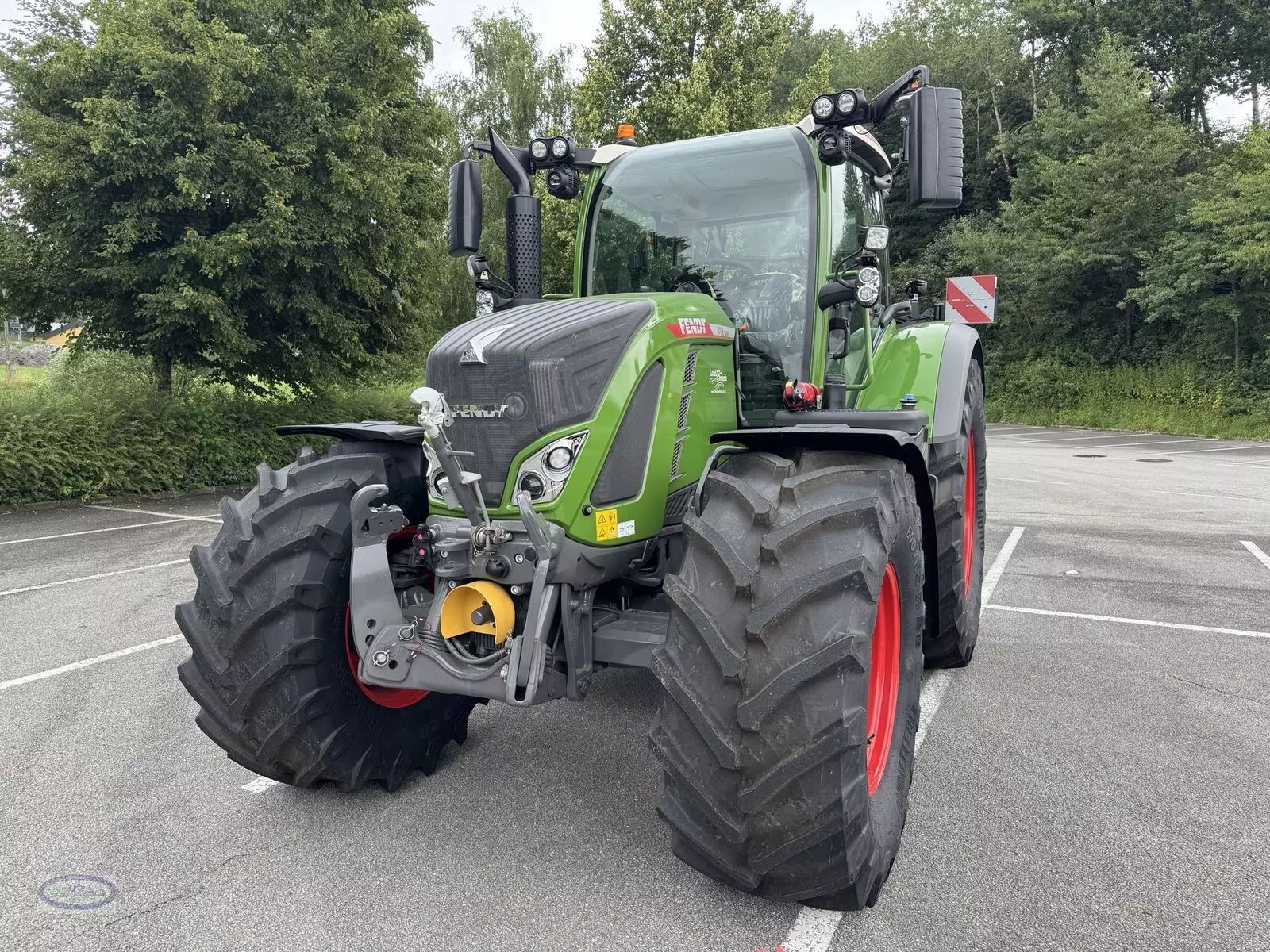 E-FARM: Fendt 718 Vario ProfiPlus - Tracteur - id SNMFX6F - 199 992 € - Année: 2025 - Lecture du nombre d'heure: 27,Puissance du moteur (chevaux): 188,Autriche