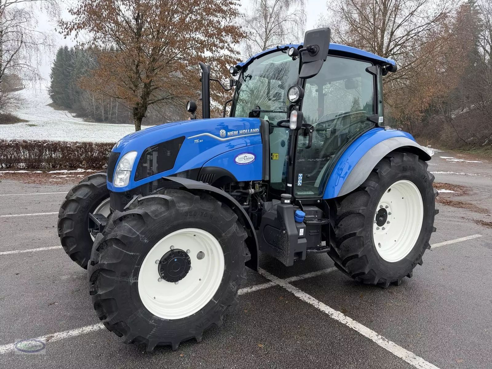 E-FARM: New Holland T5.90 Dual Command - Tractor - id DC2WQNT - €56,658 - Year of construction: 2025 - Engine hours: 15,Engine power (HP): 90,Austria