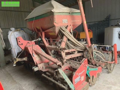 E-FARM: Kverneland combine - Drilling machine combination - id EFEMYLM - €8,000 - Year of construction: 2003 - Engine power (HP): 1,000,France