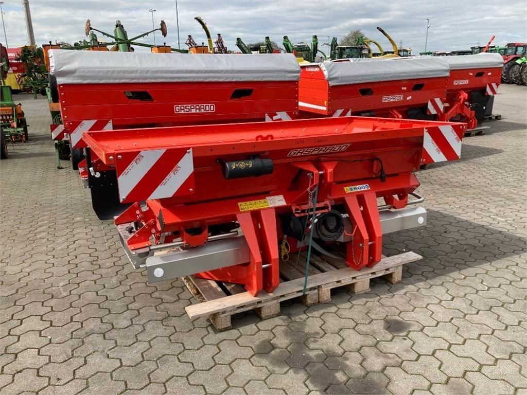 E-FARM: Maschio primo m3 - Epandeur d'engrais - id SNSJNBX - 6 250 € - Année: 2022 - Allemagne