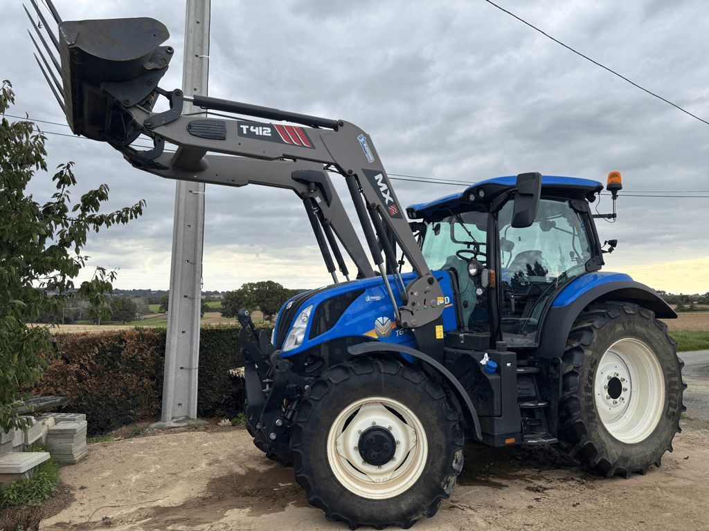 E-FARM: New Holland T6.145 - Trattore - id 5D7DY7G - 78.000 € - Anno di costruzione: 2023 - Ore: 1.433,Potenza del motore: 115,Francia