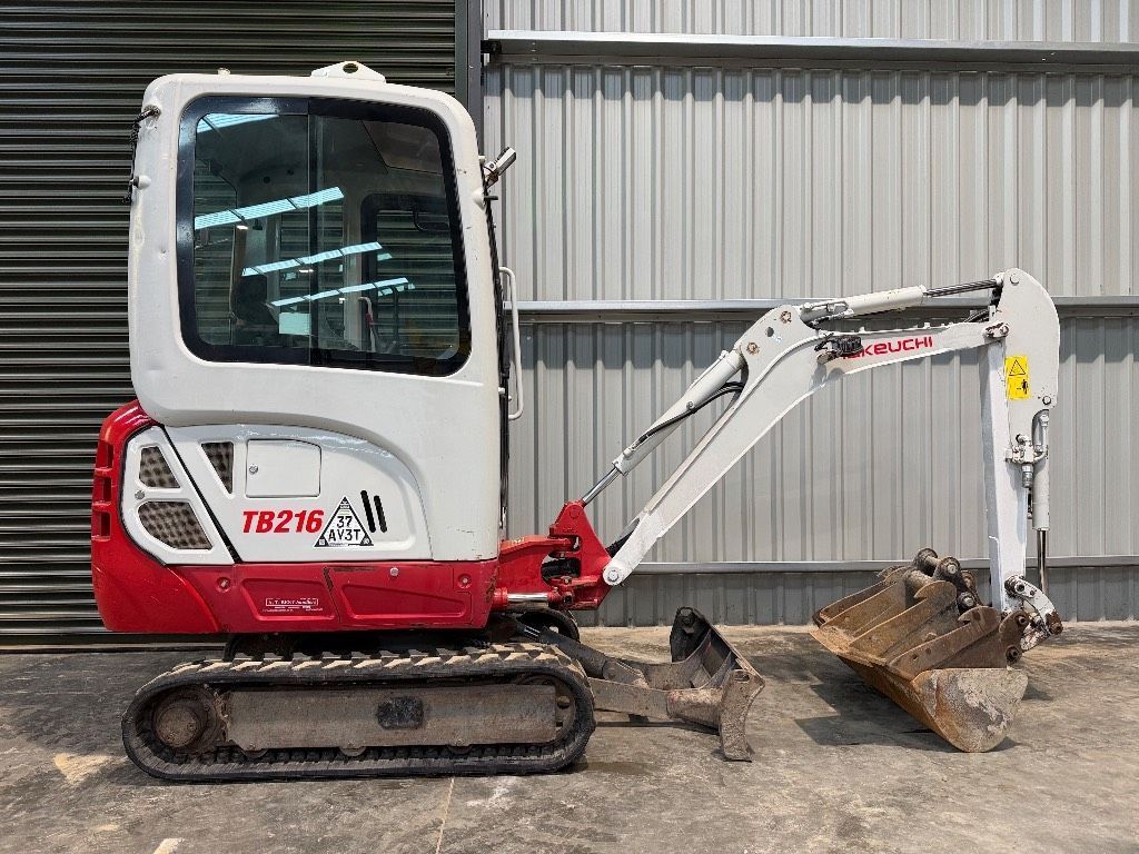 Takeuchi tb 216 Mini-pelle 14 859 €