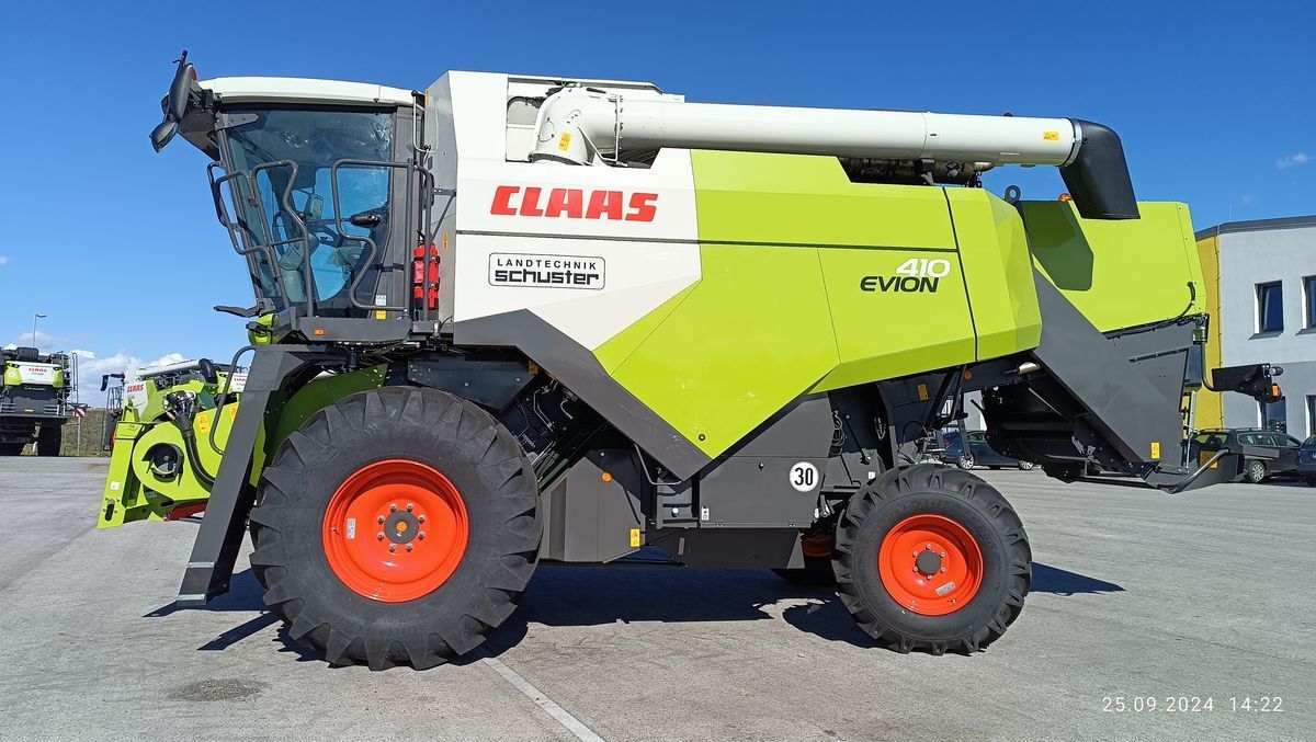 E-FARM: Claas EVION 410 Classic - Moissoneuse-batteuse - id F3UTEMQ - 165 800 € - Année: 2024 - Lecture du nombre d'heure: 50,Puissance du moteur (chevaux): 205,Autriche
