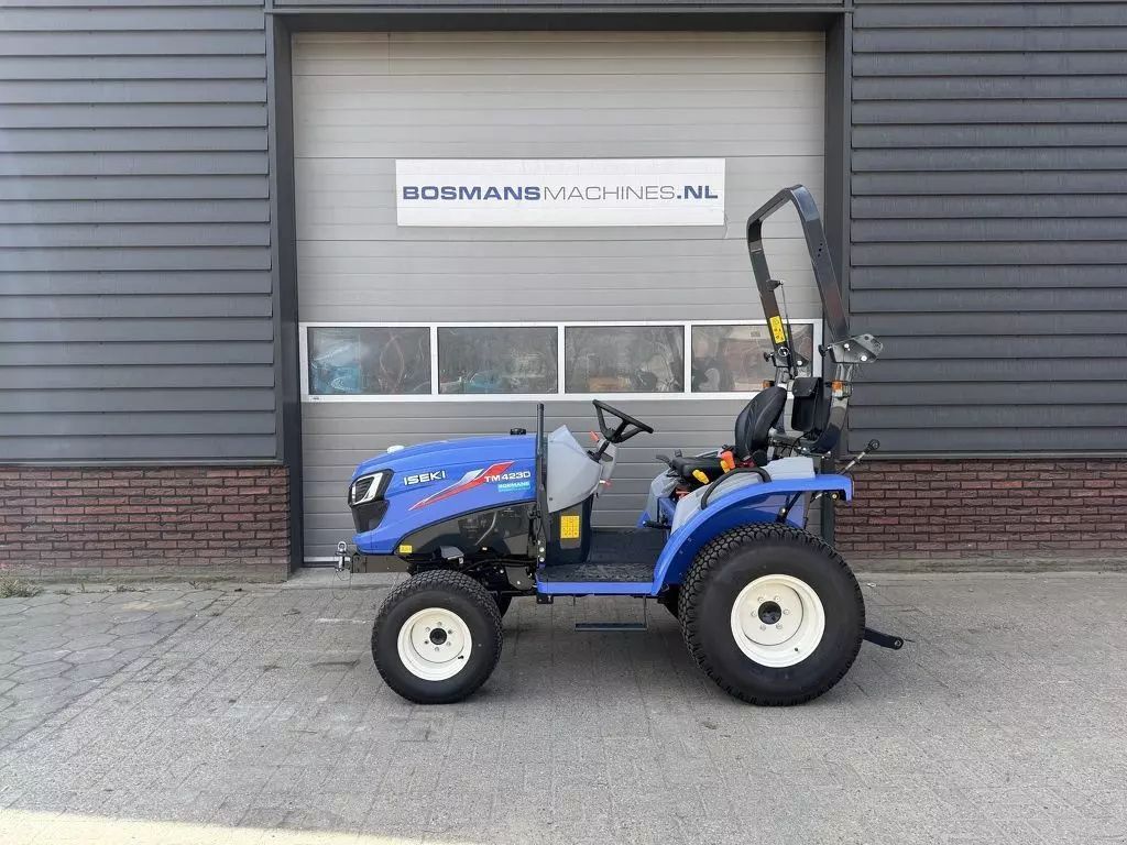 Iseki tm4230 hst minitractor nieuw &euro;240 lease Tractor €15,400