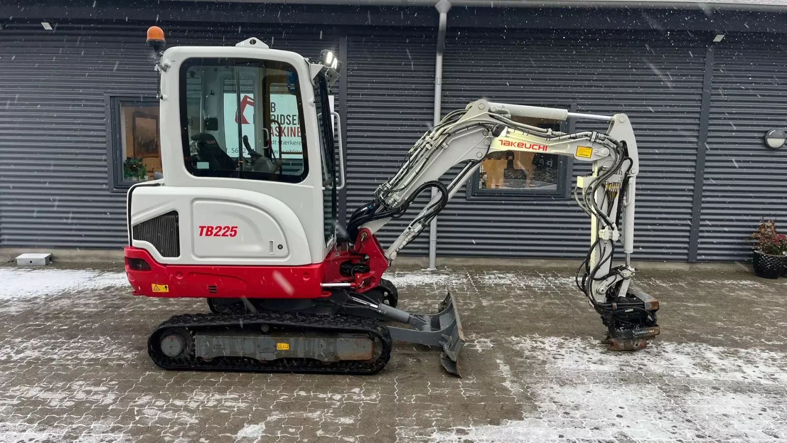 Takeuchi tb225 rotortilt og centralsmørring Excavator 38.168 EUR