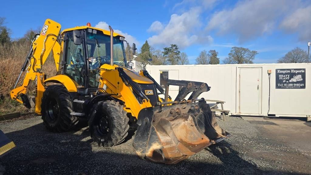 JCB 3 cx sm Koparko-ładowarka 70 556 €