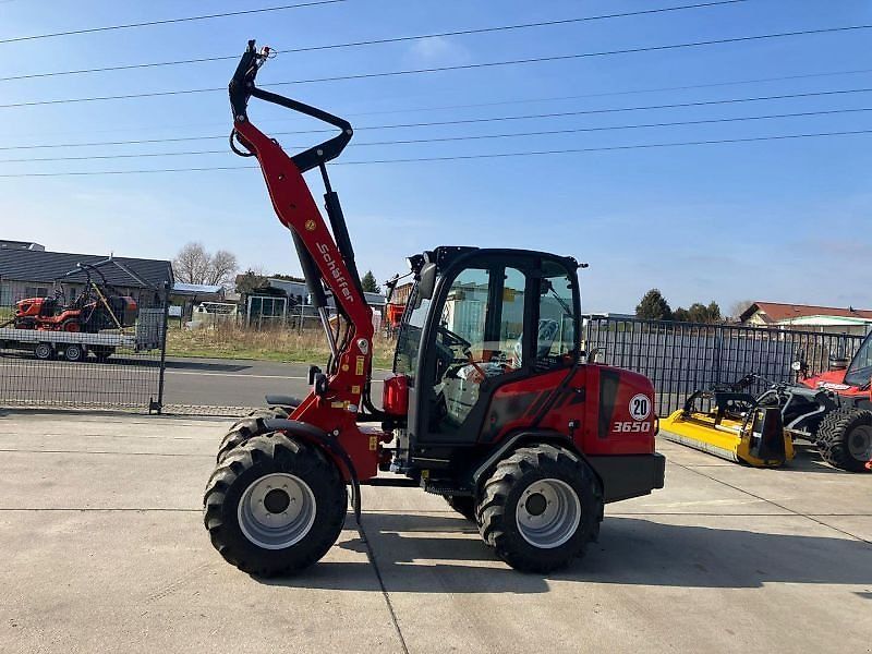 E-FARM: Schäffer 3650 - Chargeuse compacte - id TNBFKBV - 45 500 € - Année: 2023 - Allemagne