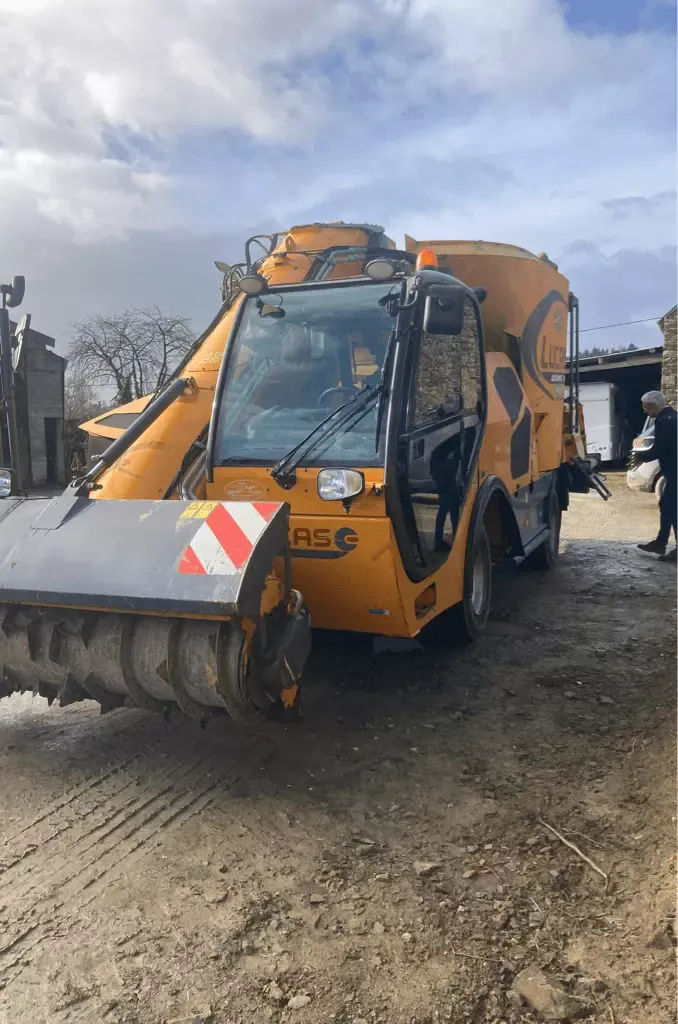 E-FARM: Lucas autospire 120 - Mélangeurs d'alimentation - id FD4LM93 - 40 000 € - Année: 2014 - France