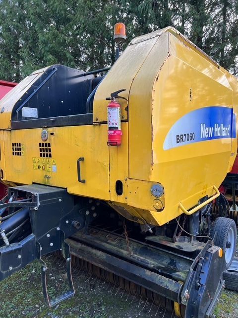 New Holland T 7060 Baler €6,935