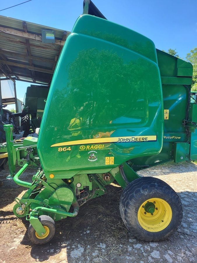 John Deere 864 Baler €19,000