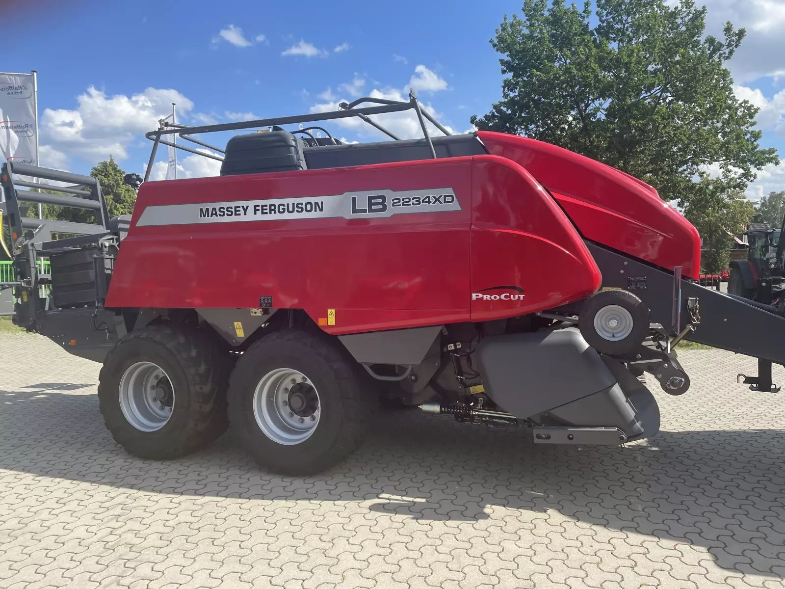 E-FARM: Massey Ferguson 2234 xdtc eu - Presse à balles - id 7AKQ4TB - 139 000 € - Allemagne