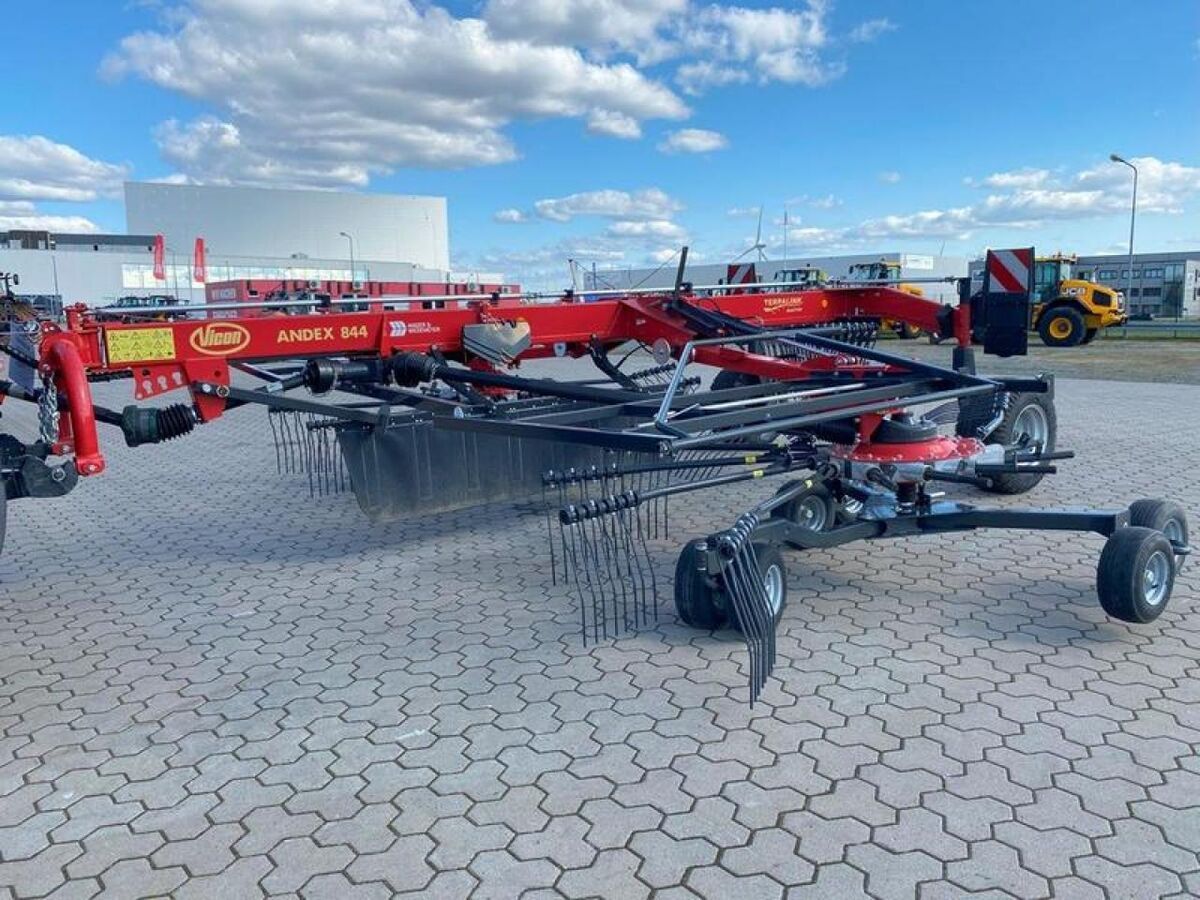 Vicon Andex 844 Tedder €24,151