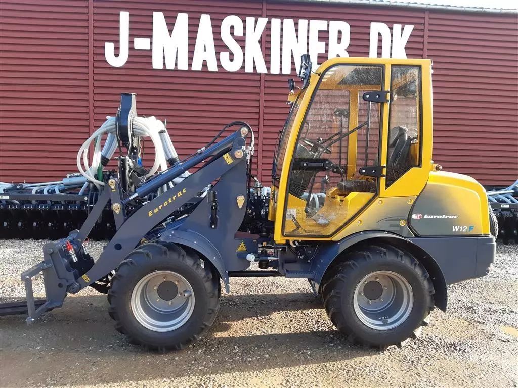 E-FARM: Eurotrac w12 f mellem tårn - Wheel loader - id RLDICCD - Engine power (HP): 44 - Denmark