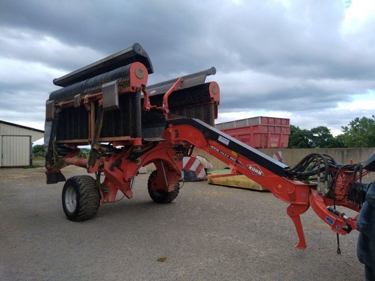 E-FARM: Kuhn Merge Maxx 950 - Høvender - id UIEDXWF - 49.900 € - Produktionsår: 2020 - Frankrig