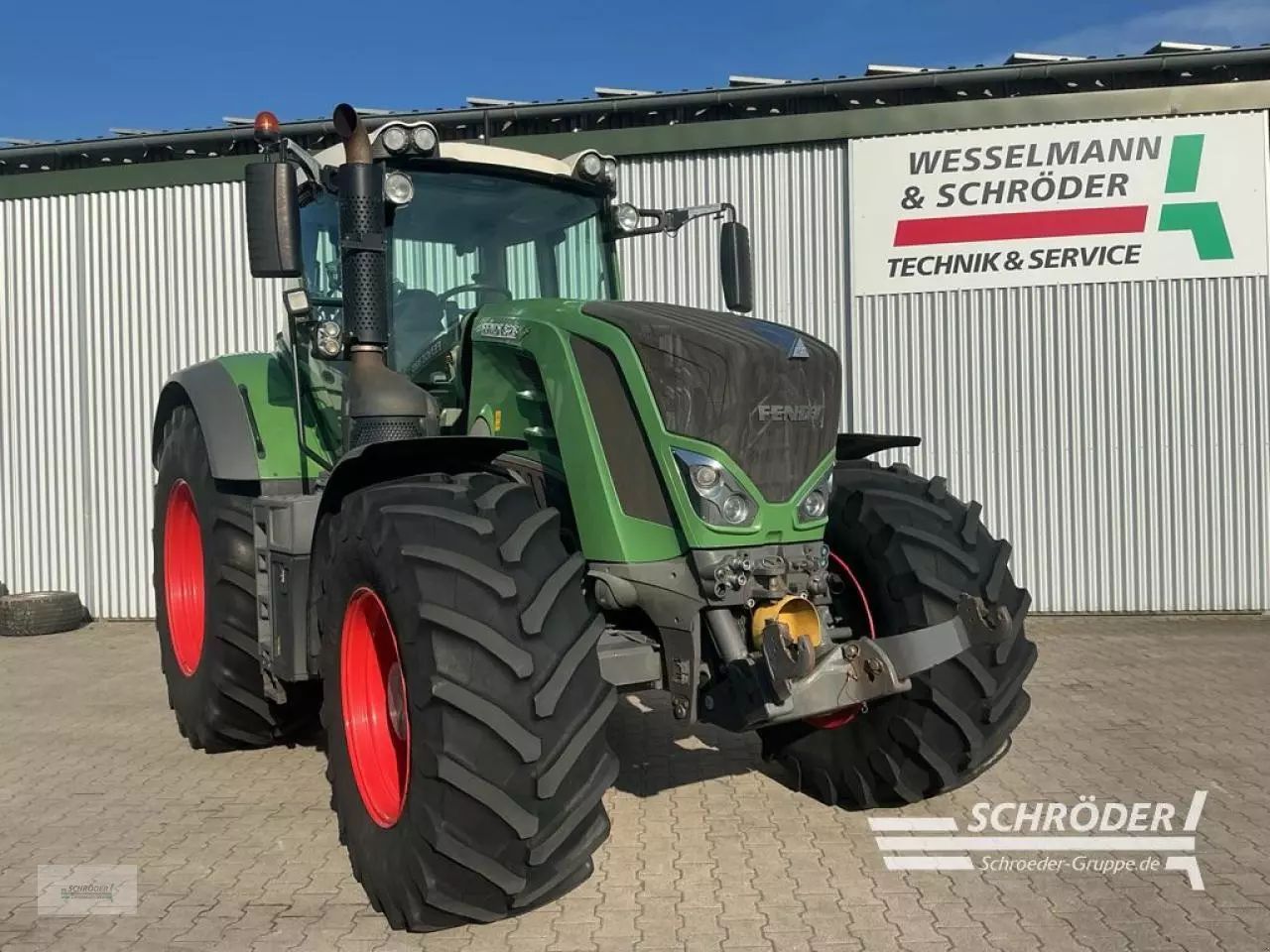 Fendt 828 Vario Profi Plus Tractor €66,885