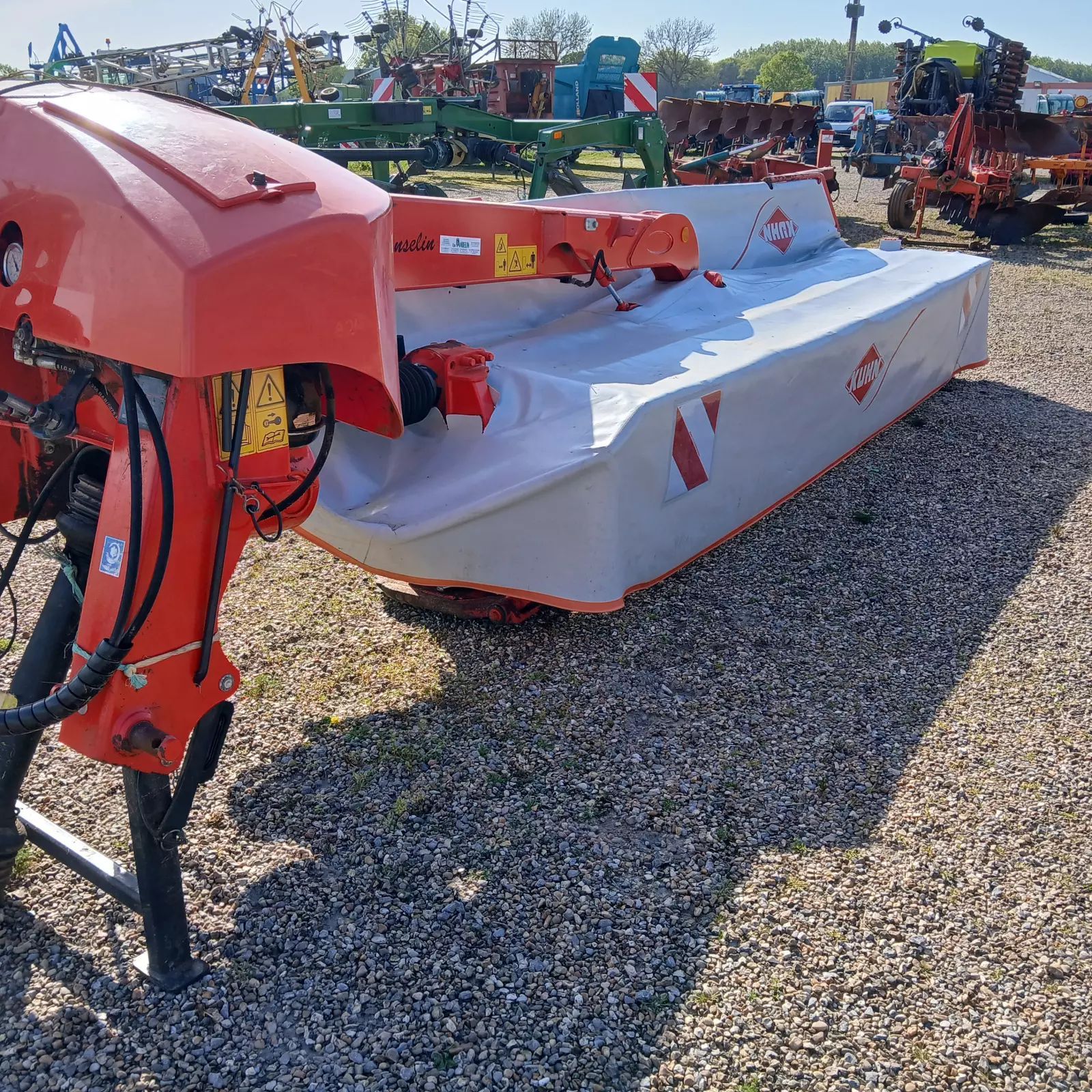 Kuhn GMD 4411 FF Mower €6,900