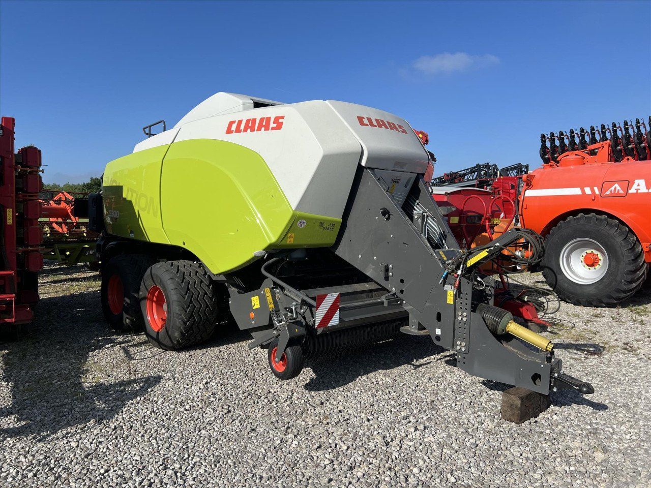 E-FARM: Claas Quadrant 5300 RF - Presse à balles - id ASIMLHS - 179 888 € - Année: 2024 - Royaume-Uni