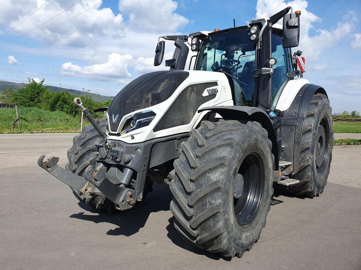 Valtra Q 305 Trattore