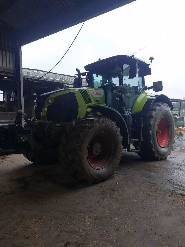 Claas Axion 810 CMATIC Tractor €128,000