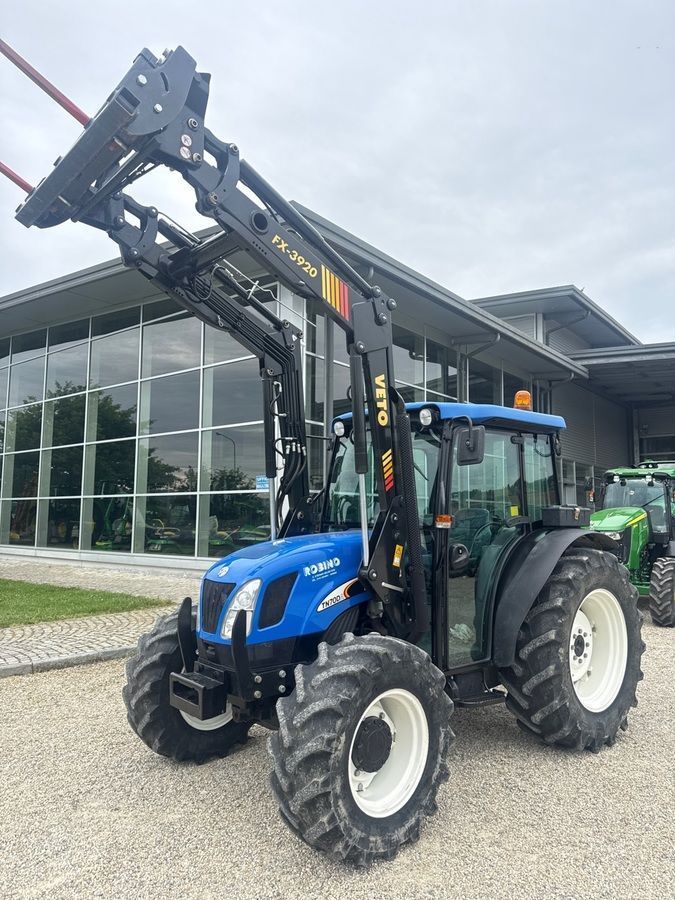 New Holland TN 70 DA Traktor