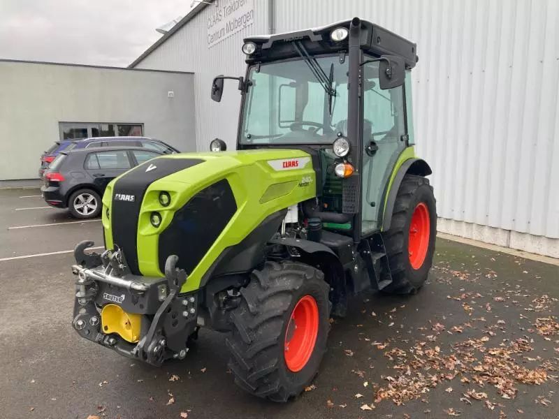 E-FARM: Claas Nexos 240 M - Traktor - id YVB8EJW - 68.500 € - Baujahr: 2023 - Abgelesene Motorstunden: 153,Motorleistung (PS): 103,Deutschland