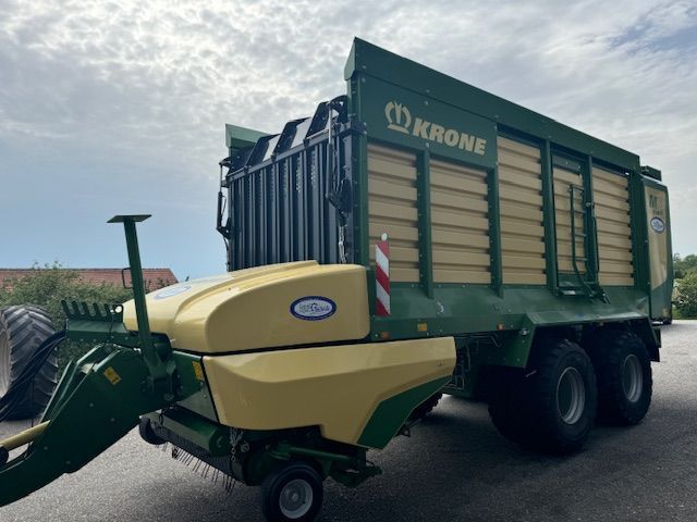 Krone MX 330 GD Wózek paszowy 99 992 €