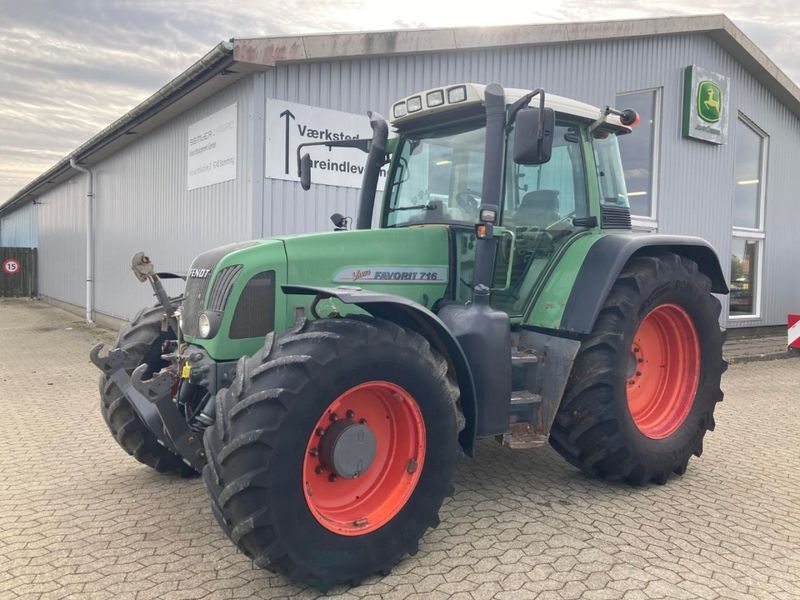 Fendt 716 Vario tractor 40 068 €