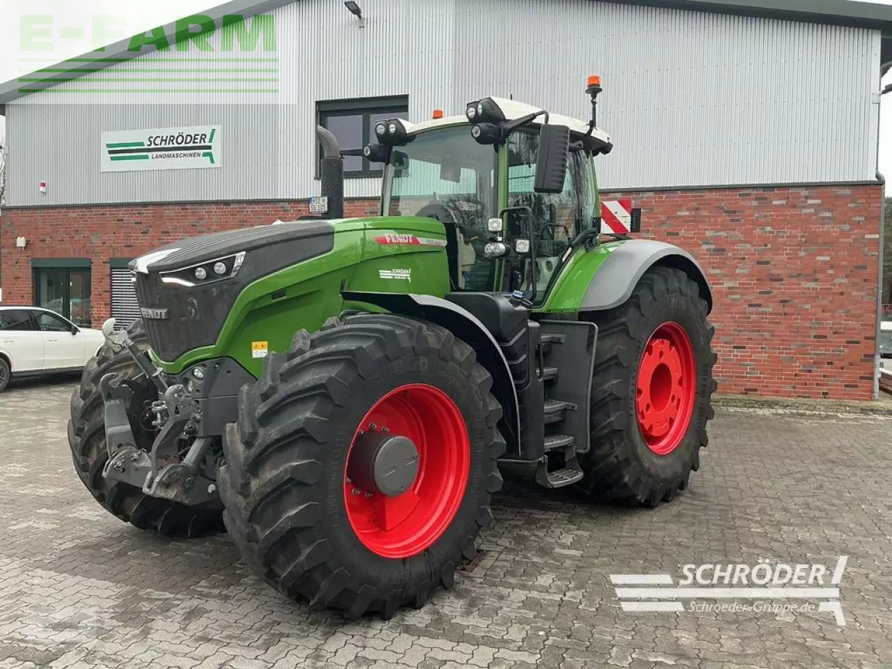 Fendt 1050 Vario Profi Plus Tractor €318,885