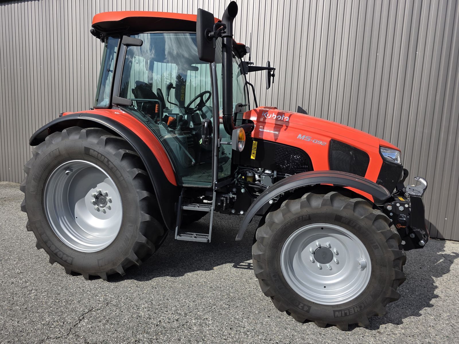 Kubota M5092 Traktor 63 334 €