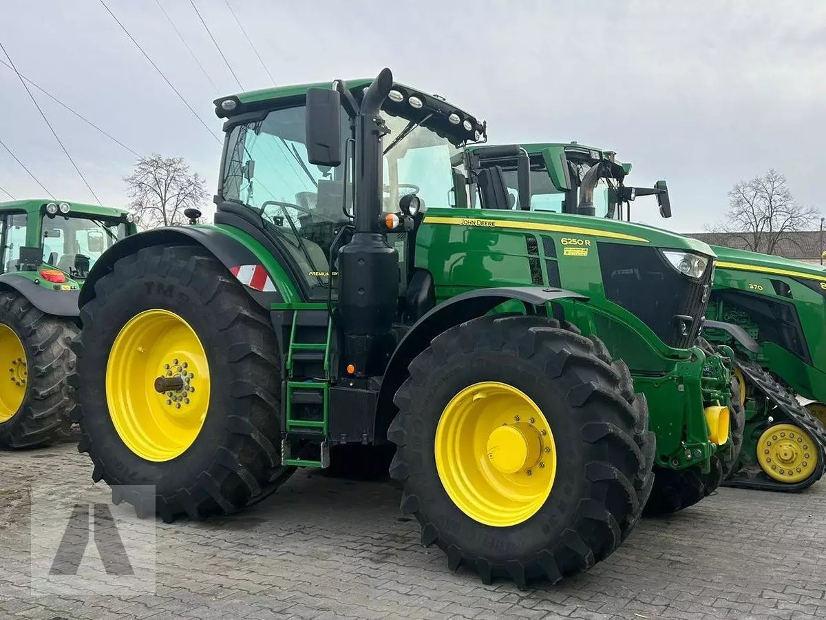 John Deere 6250 R Traktorius 139 900 €