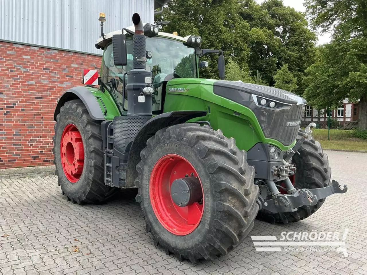 E-FARM: Fendt 1050 Vario ProfiPlus - Traktor - id 1Y5RC82 - 193 885 € - Rok výroby: 2018 - Hodiny motoru: 5 742,Výkon motoru (HP): 521,Německo