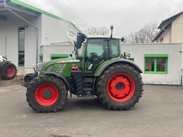 Fendt 720 Vario Profi Plus Traktor 160 000 €