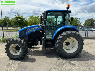 E-FARM: New Holland T4.95 - Tractor - id AWFYRNZ - €36,000 - Year of construction: 2016 - Engine hours: 4,322,Engine power (HP): 95,Italy