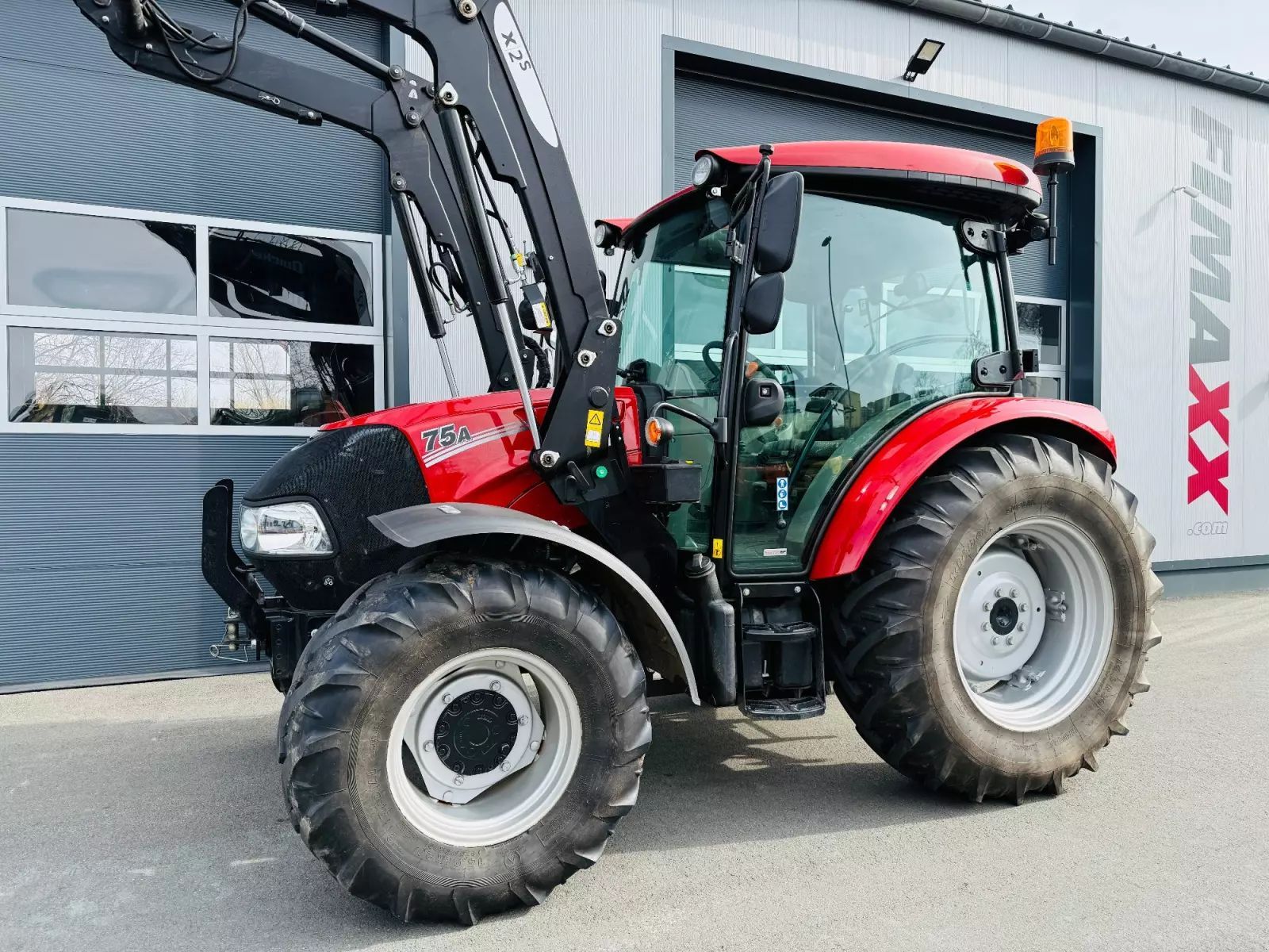 Case IH Farmall 75 A Tractor €34,990