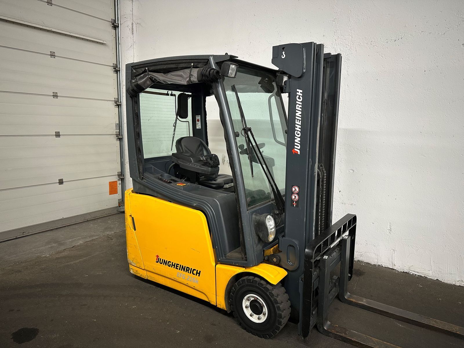 JUNGHEINRICH efg 216k - triplex 4,5 m - seitenschieber ! Targonca 7950 EUR