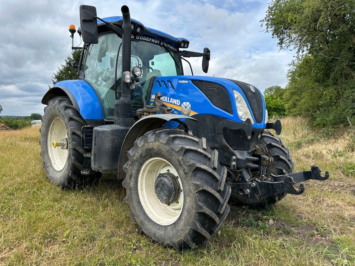 New Holland T7.190 Tractor €68,000